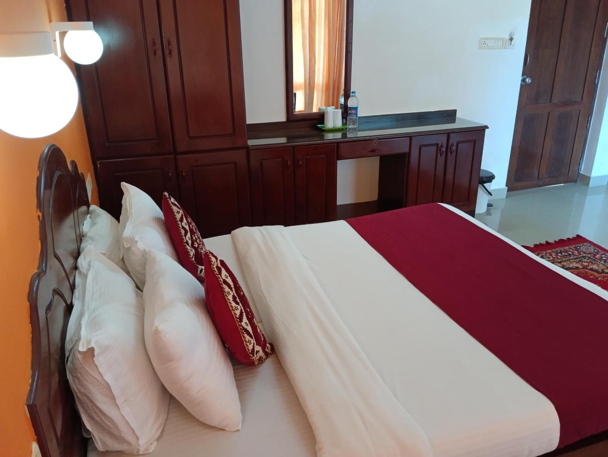 Vedantha Inn Kovalam Esterno foto